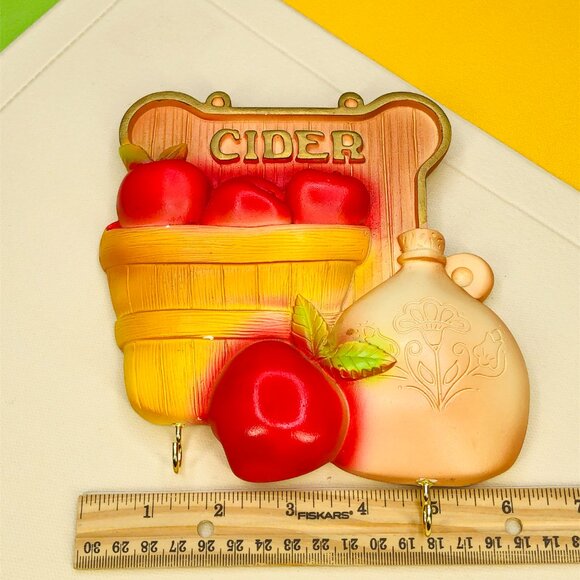 Vintage 1983 Miller Studio CIDER Chalkware Wall Hanging Plaque with Hooks - Picture 8 of 10